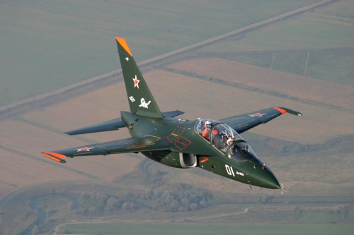 samolet-ak-130.jpg